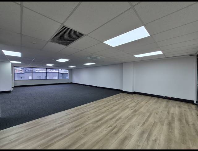 230M² OFFICE TO LET IN SANDOWN